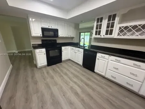 10524 NW 4th Street Plantation FL 33324