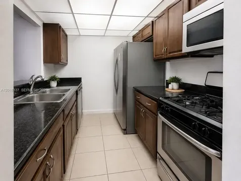 17901 NW 68th Avenue Hialeah FL 33015