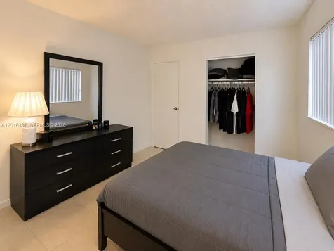 17901 NW 68th Avenue Hialeah FL 33015