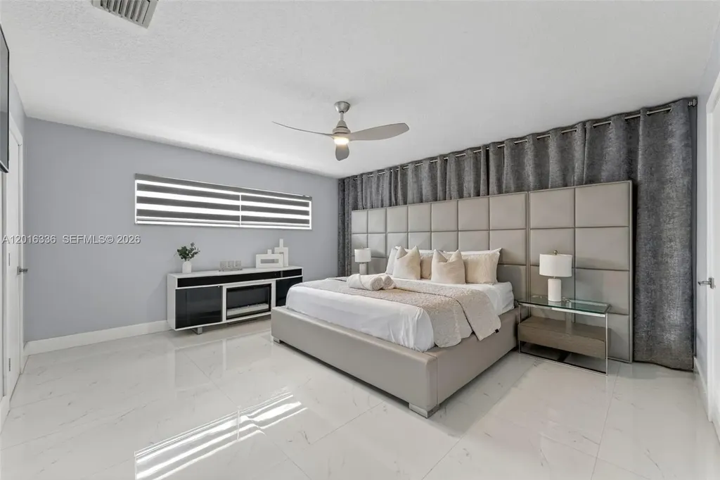2918 Cleveland Street Hollywood FL 33020