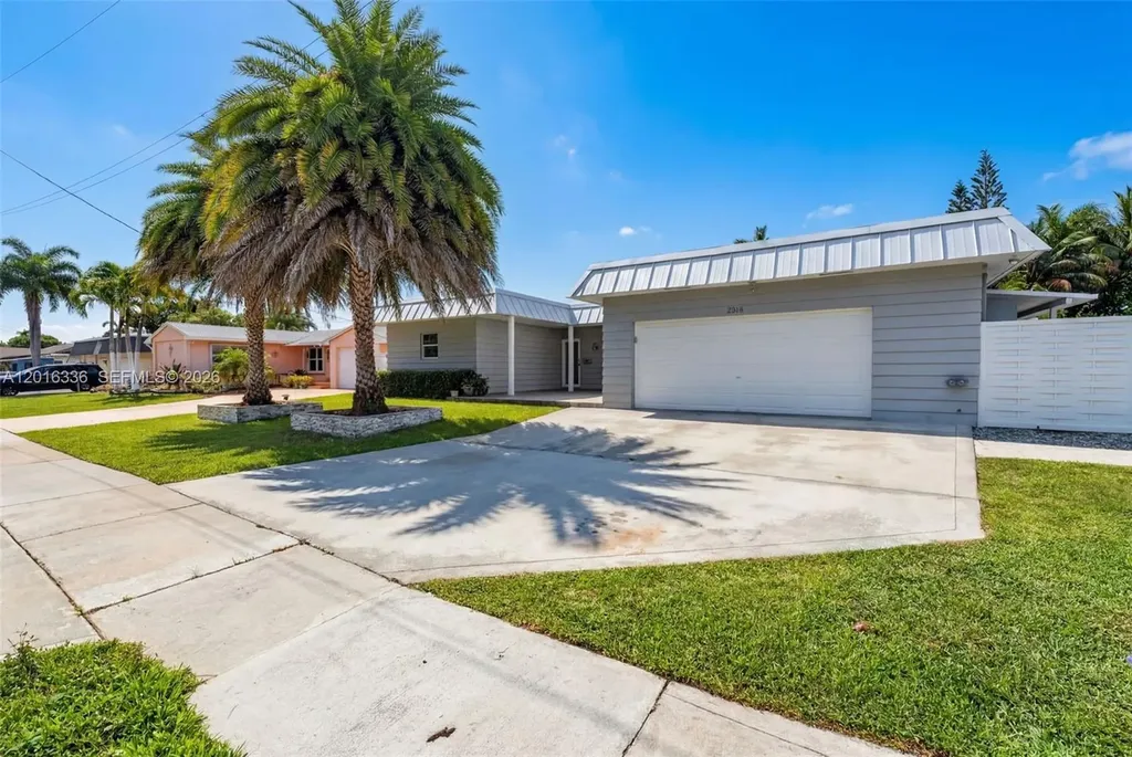 2918 Cleveland Street Hollywood FL 33020