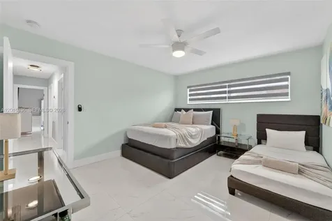 2918 Cleveland Street Hollywood FL 33020