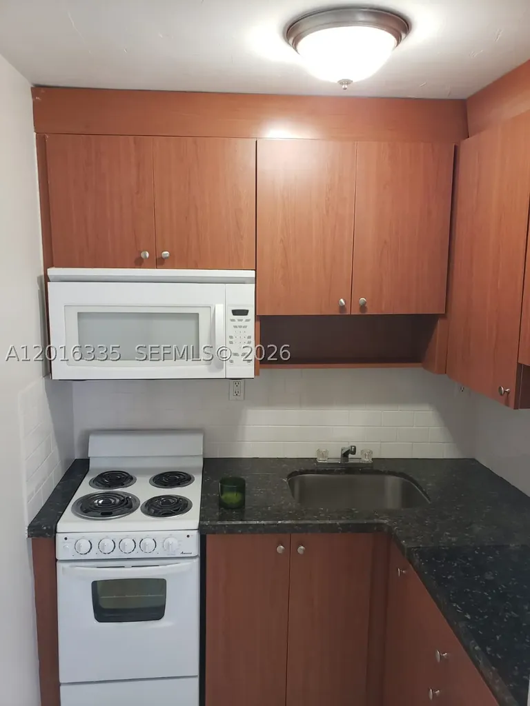 554 NE 68th Street Miami FL 33138