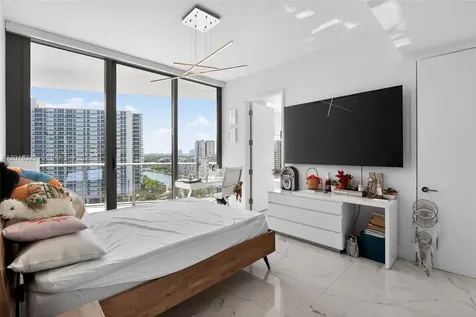 15701 Collins Avenue Sunny Isles Beach FL 33160