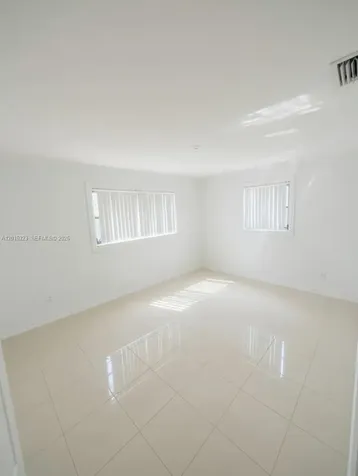261 NE 40th Street Deerfield Beach FL 33064