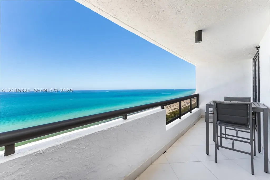 2555 Collins Avenue Miami Beach FL 33140