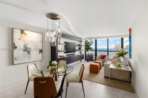2555 Collins Avenue Miami Beach FL 33140