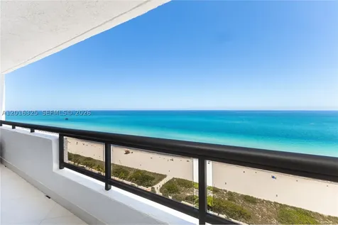 2555 Collins Avenue Miami Beach FL 33140