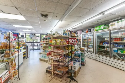 2555 Collins Avenue Miami Beach FL 33140