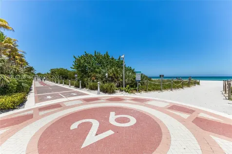 2555 Collins Avenue Miami Beach FL 33140