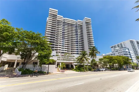 2555 Collins Avenue Miami Beach FL 33140