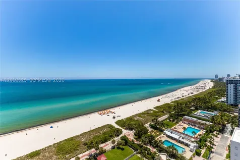 2555 Collins Avenue Miami Beach FL 33140