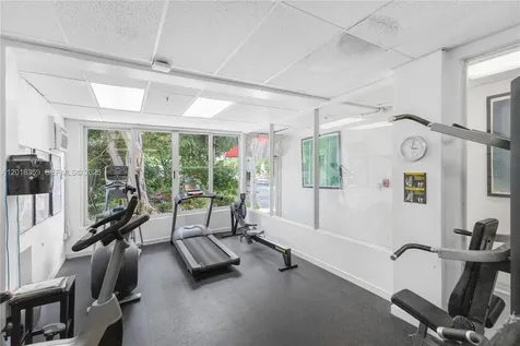 255 W 24th Street Miami Beach FL 33140