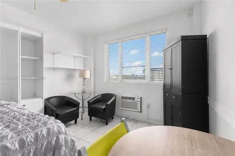 255 W 24th Street Miami Beach FL 33140