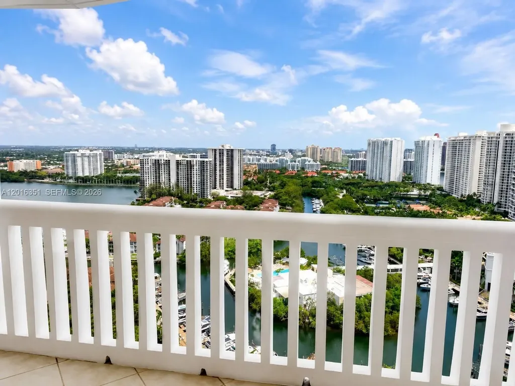 2000 Island Boulevard Aventura FL 33160