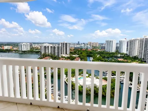 2000 Island Boulevard Aventura FL 33160