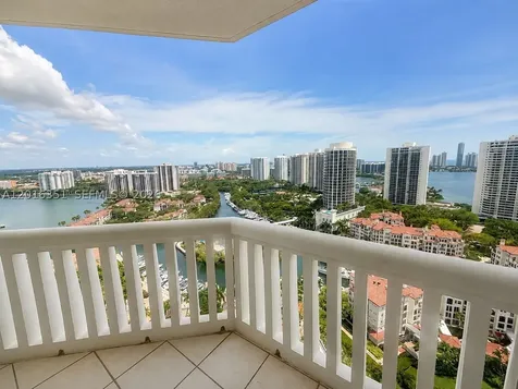 2000 Island Boulevard Aventura FL 33160