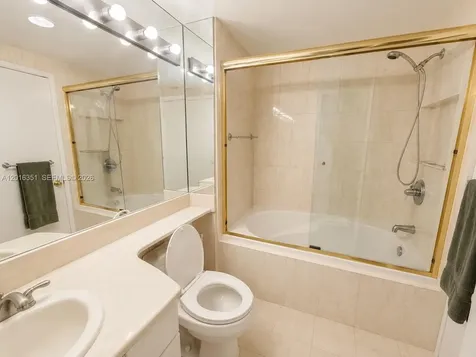 2000 Island Boulevard Aventura FL 33160