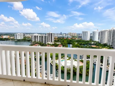 2000 Island Boulevard Aventura FL 33160