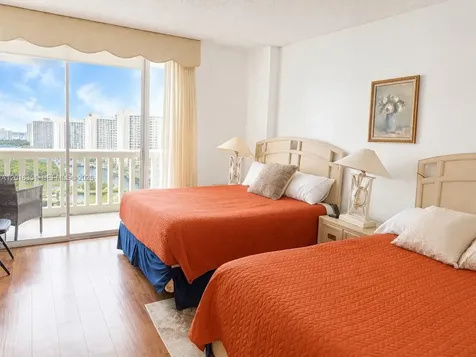 2000 Island Boulevard Aventura FL 33160