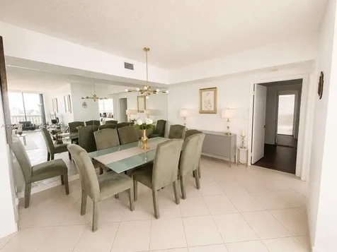 2000 Island Boulevard Aventura FL 33160