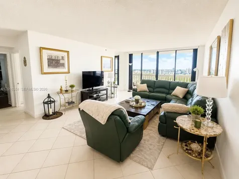 2000 Island Boulevard Aventura FL 33160