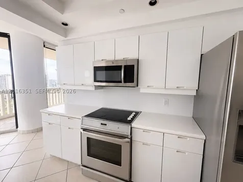 2000 Island Boulevard Aventura FL 33160