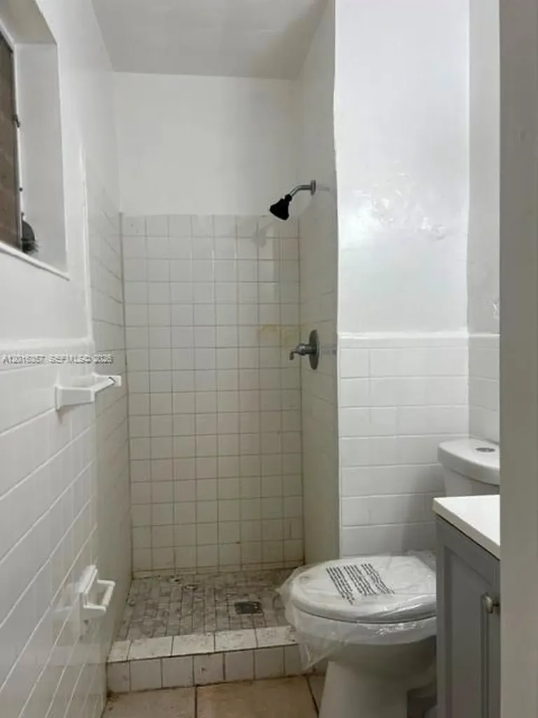 2201 N 57th Avenue Hollywood FL 33021