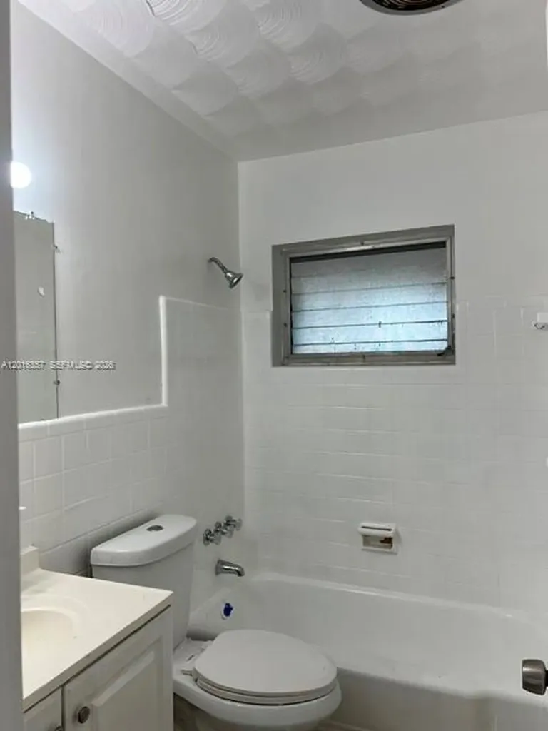 2201 N 57th Avenue Hollywood FL 33021