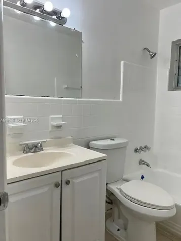 2201 N 57th Avenue Hollywood FL 33021