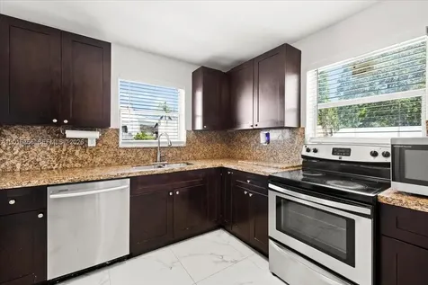 1031 NW 202nd Street Miami Gardens FL 33169