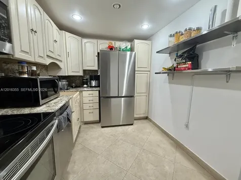 3701 N Country Club Drive Aventura FL 33180