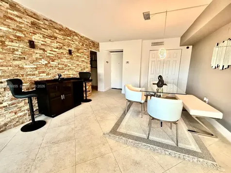 3701 N Country Club Drive Aventura FL 33180