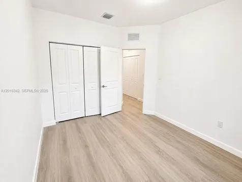1050 SE 26th Terrace Homestead FL 33035