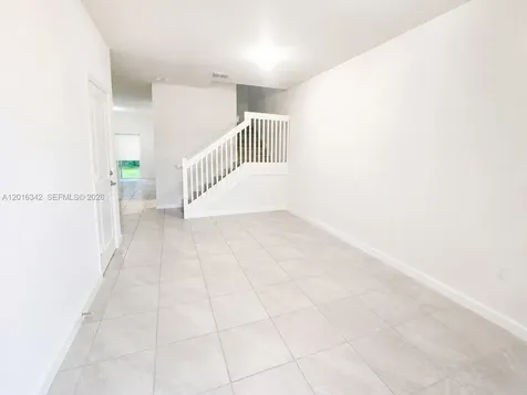 1050 SE 26th Terrace Homestead FL 33035