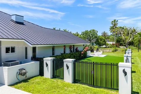 9201 SW 102nd Street Miami FL 33176