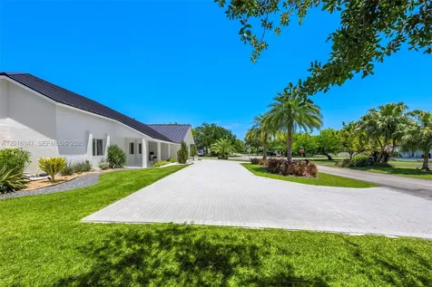 9201 SW 102nd Street Miami FL 33176