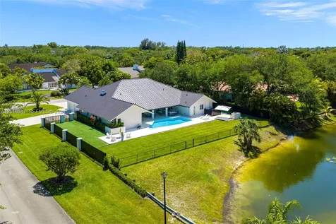 9201 SW 102nd Street Miami FL 33176