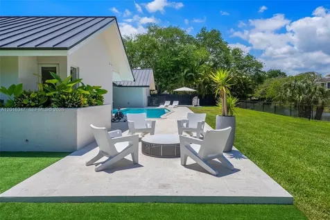 9201 SW 102nd Street Miami FL 33176