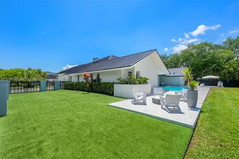 9201 SW 102nd Street Miami FL 33176