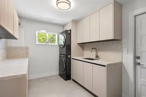9201 SW 102nd Street Miami FL 33176