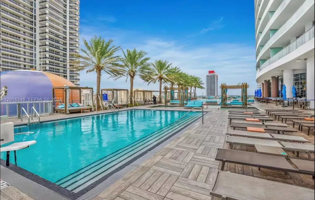 4111 S Ocean Drive Hollywood FL 33019