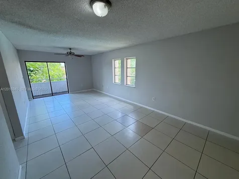 17530 NW 68th Avenue Hialeah FL 33015