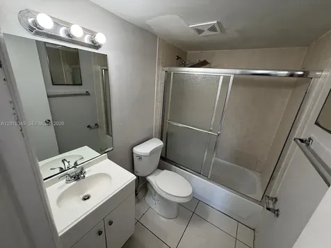 17530 NW 68th Avenue Hialeah FL 33015