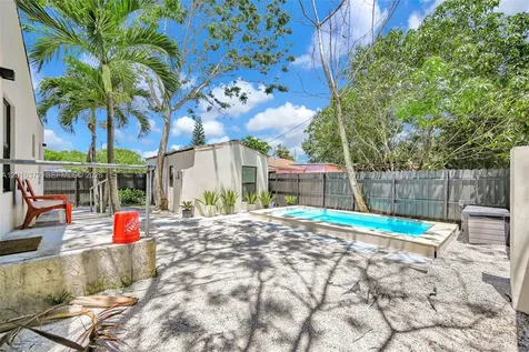 4721 NW 6th Avenue Miami FL 33127