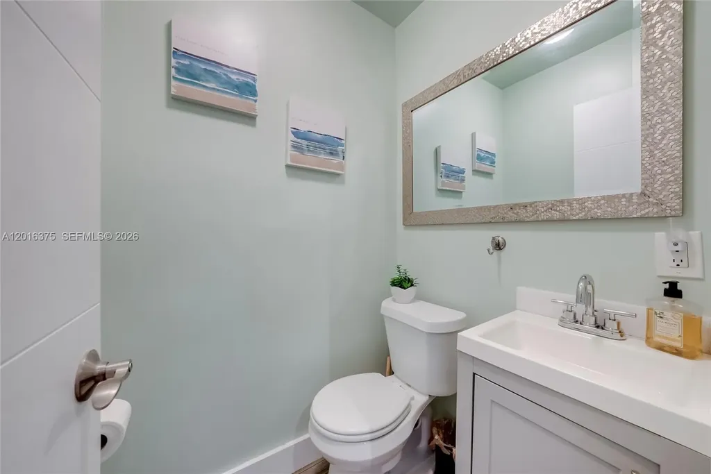 2747 Dewey Street Hollywood FL 33020