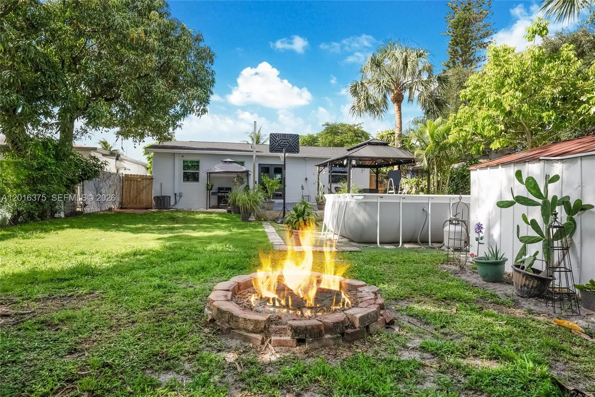 2747 Dewey Street Hollywood FL 33020