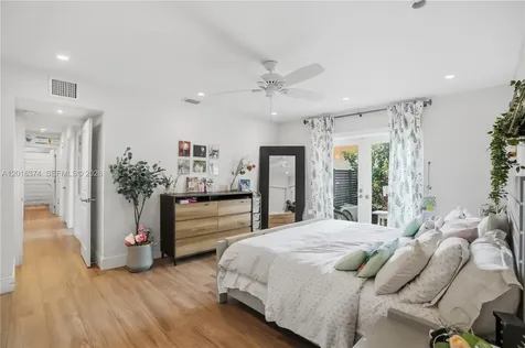 7830 SW 53rd Place Miami FL 33143