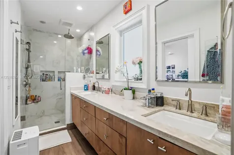 7830 SW 53rd Place Miami FL 33143
