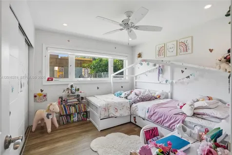 7830 SW 53rd Place Miami FL 33143